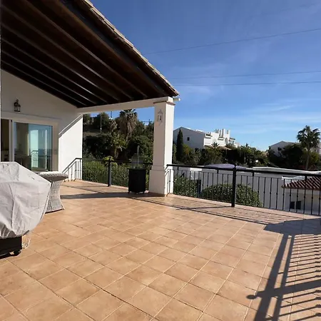 La Vista - Family Friendly Private Pool, Bbq, Sauna Benalmadena