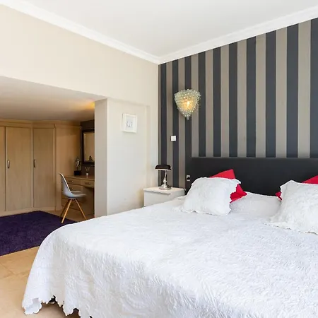 Villa La Vista - Family Friendly Private Pool, Bbq, Sauna